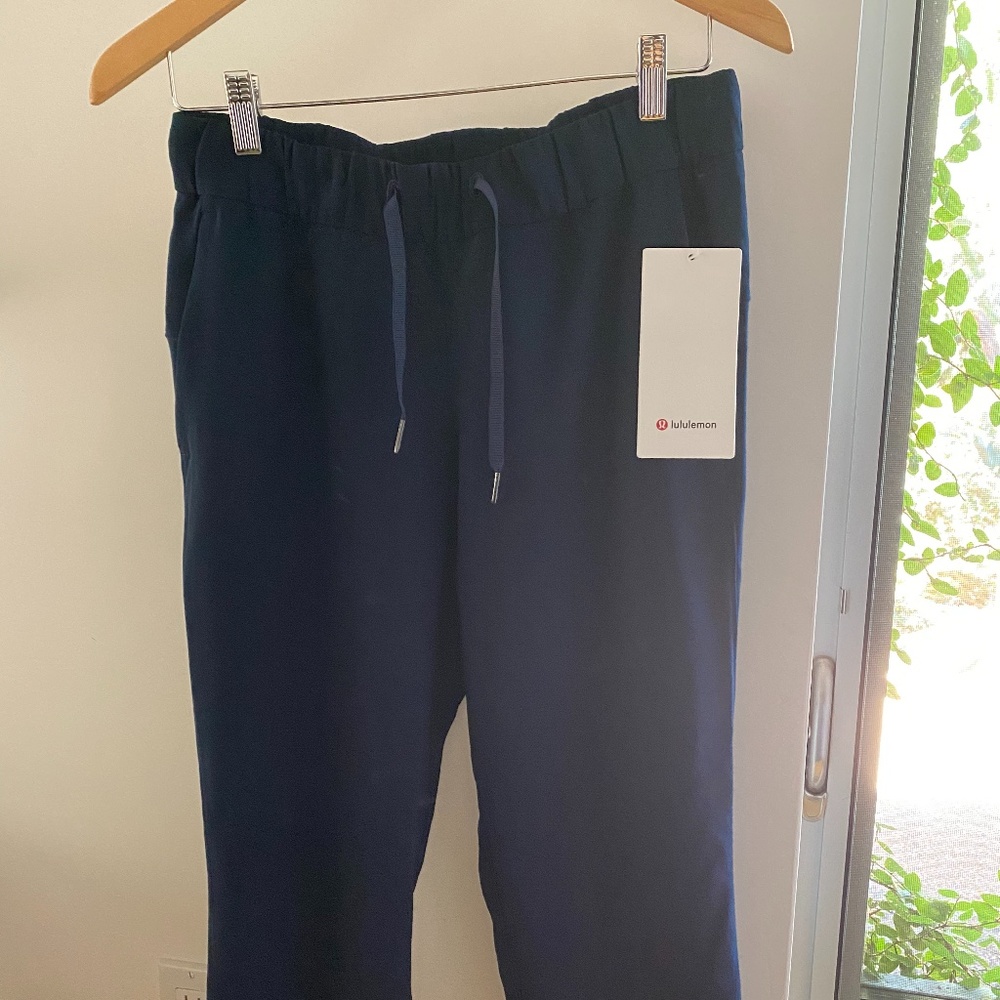 Lululemon On the Fly Crop